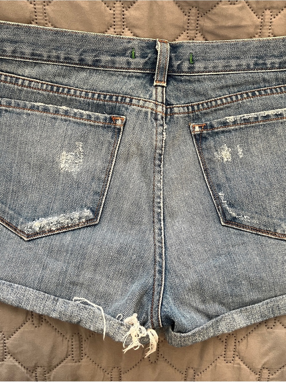 J Brand Shambles Low Rise Cuffed Denim Shorts Size 28 Style 1041U353 Cut 3176 - Picture 4 of 8